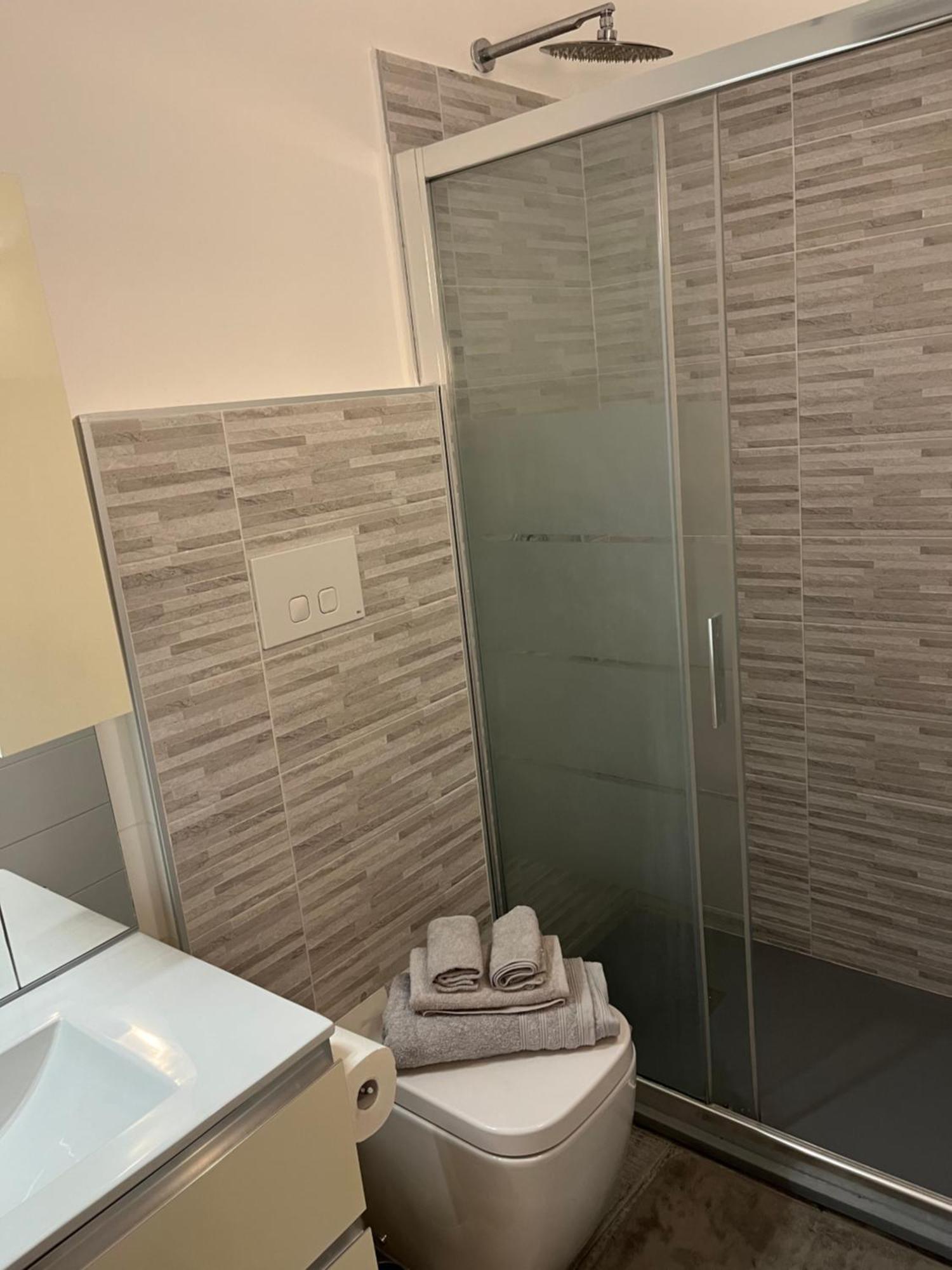 Nicole House Apartment Legnano Exterior foto